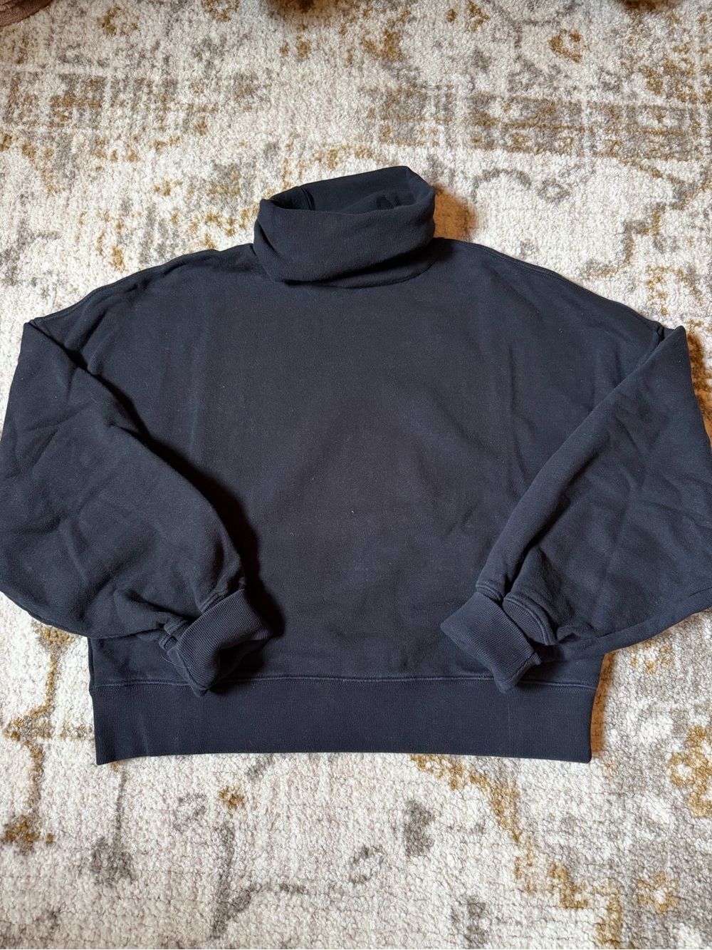 Agolde black balloon sleeve turtleneck sweatshirt size small